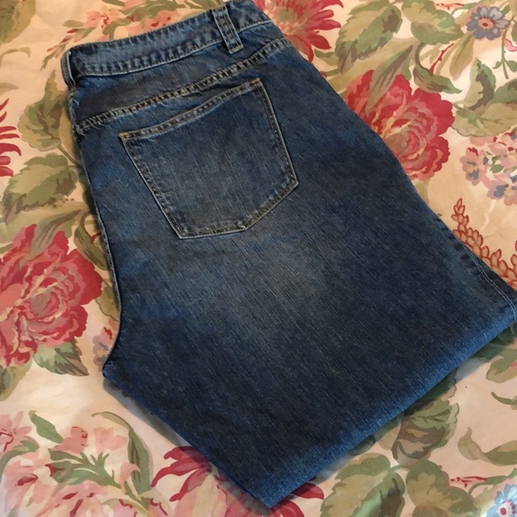 TALBOTS size 16W Boyfriend Jeans
Flat front classic blue 100% cotton $99 LikeNEW - Picture 6 of 13